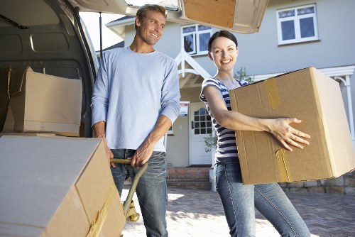 Accepted payment methods and protected checkout for Movers Surrey